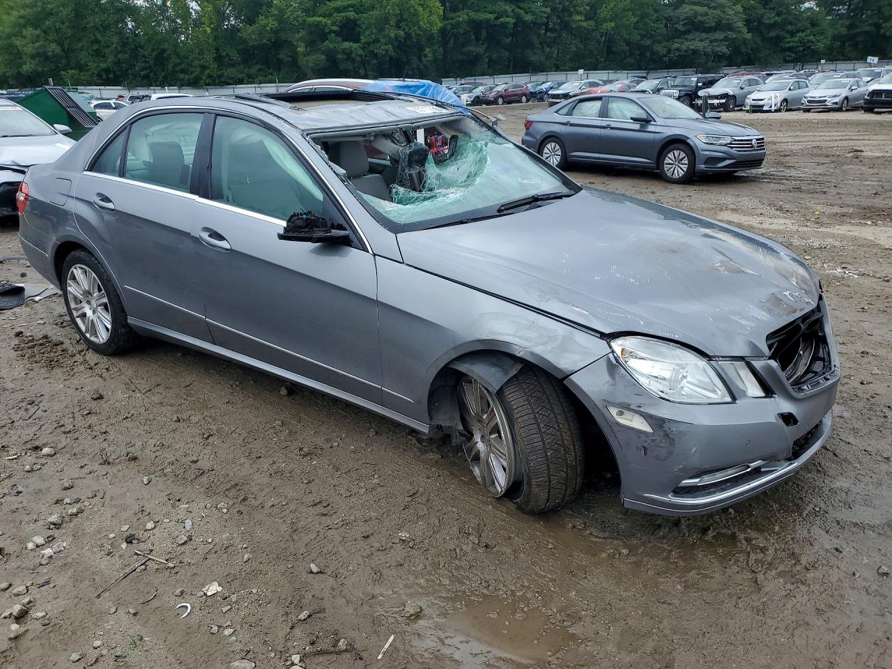 WDDHF5KB7CA532749 · 2012 MERCEDES-BENZ E · 4/13