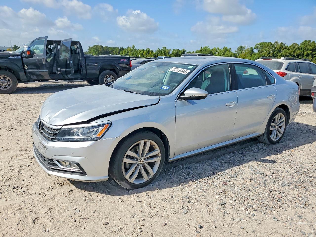 2018 VOLKSWAGEN PASSAT