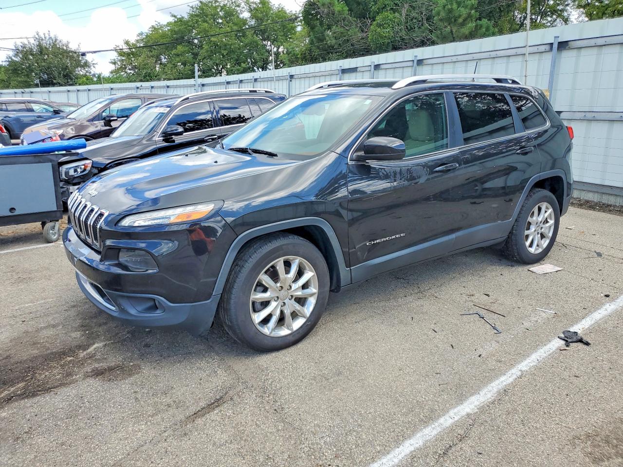 1C4PJLCS2GW207894 · 2016 JEEP CHEROKEE