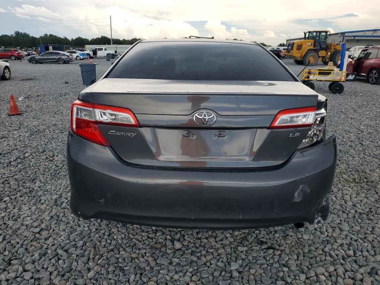 4T1BF1FK0CU156330 · 2012 TOYOTA CAMRY · 6/12