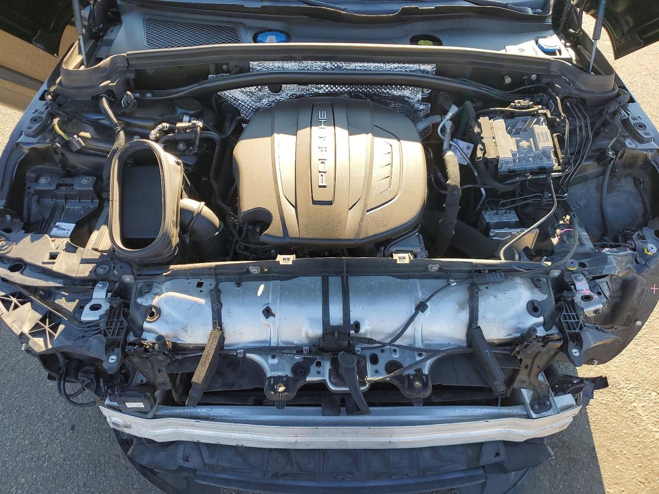 WP1AA2A52KLB01323 · 2019 PORSCHE MACAN · 12/14