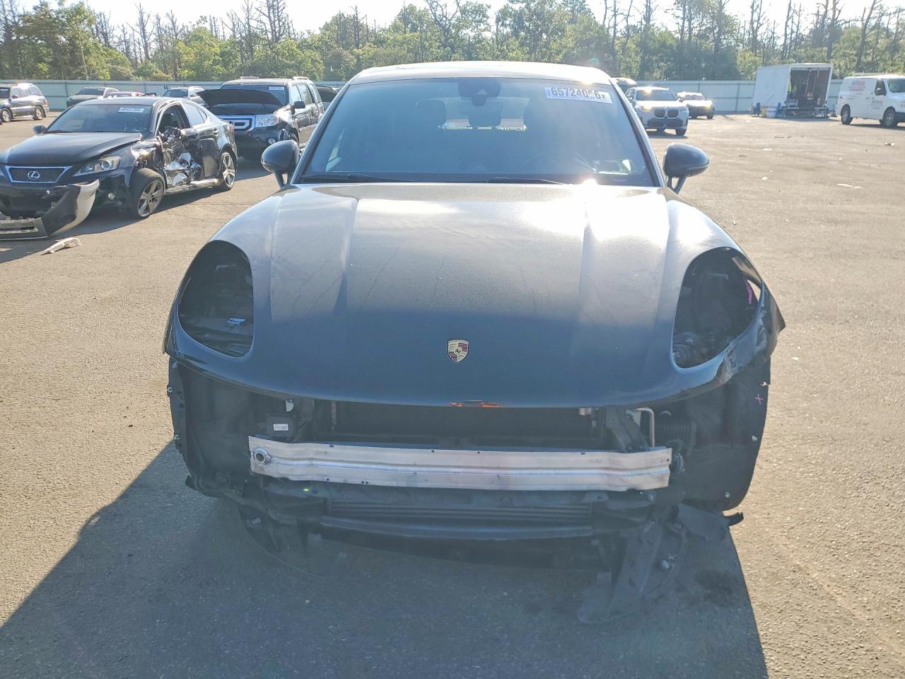 WP1AA2A52KLB01323 · 2019 PORSCHE MACAN · 5/14