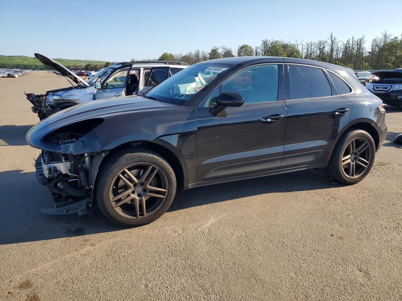 WP1AA2A52KLB01323 · 2019 PORSCHE MACAN