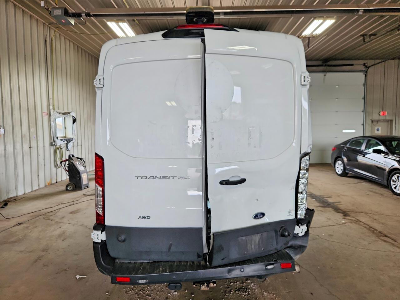 1FTBR2C86RKA32111 · 2024 FORD TRANSIT · 6/13
