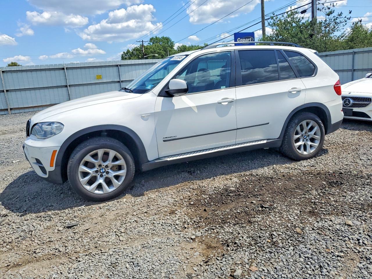 5UXZV4C52CL752484 · 2012 BMW X5