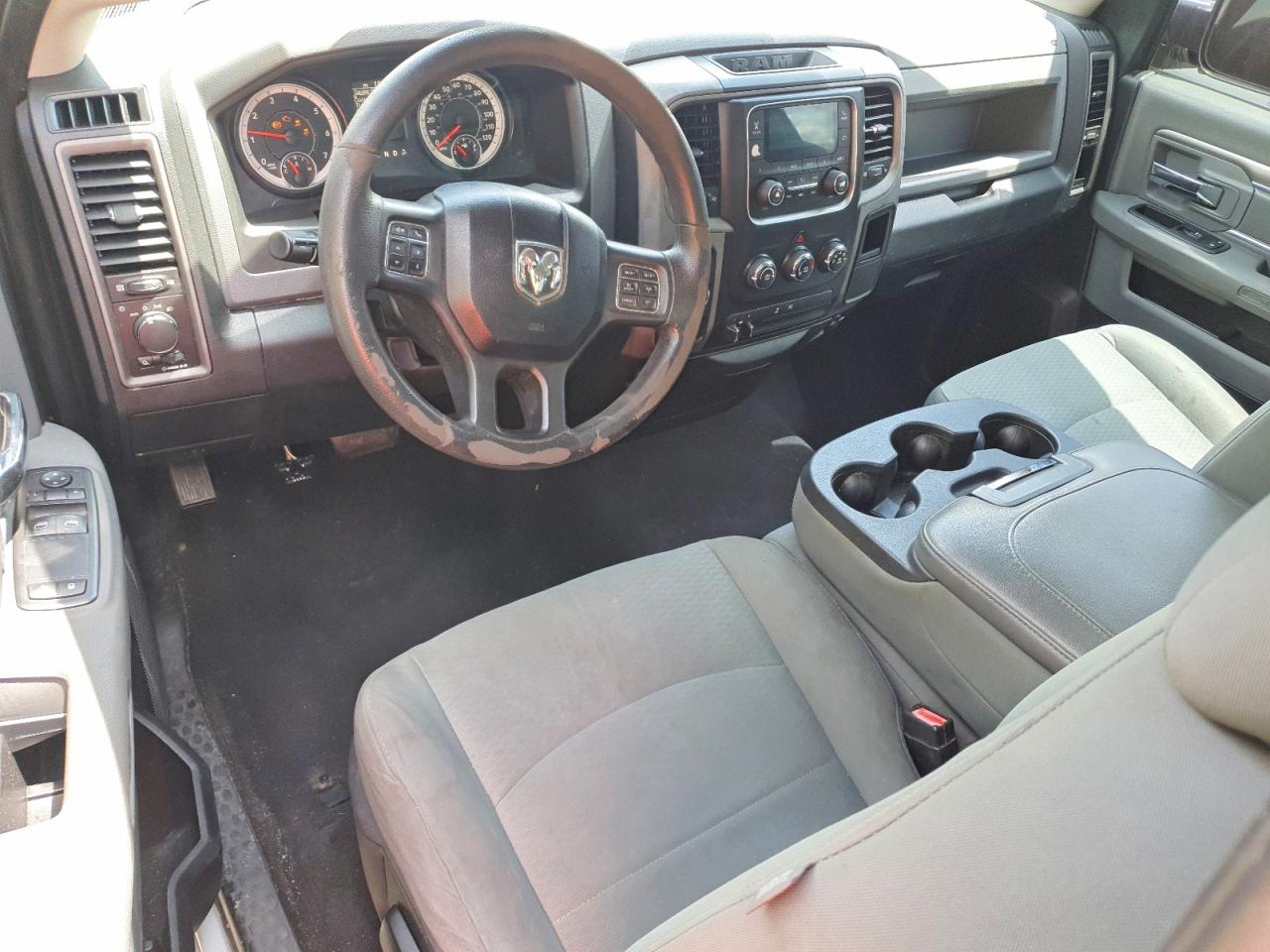 3C6JR6DG6GG293100 · 2016 RAM 1500 · 8/12