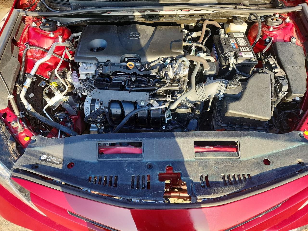 4T1R11AK1NU071021 · 2022 TOYOTA CAMRY · 11/12