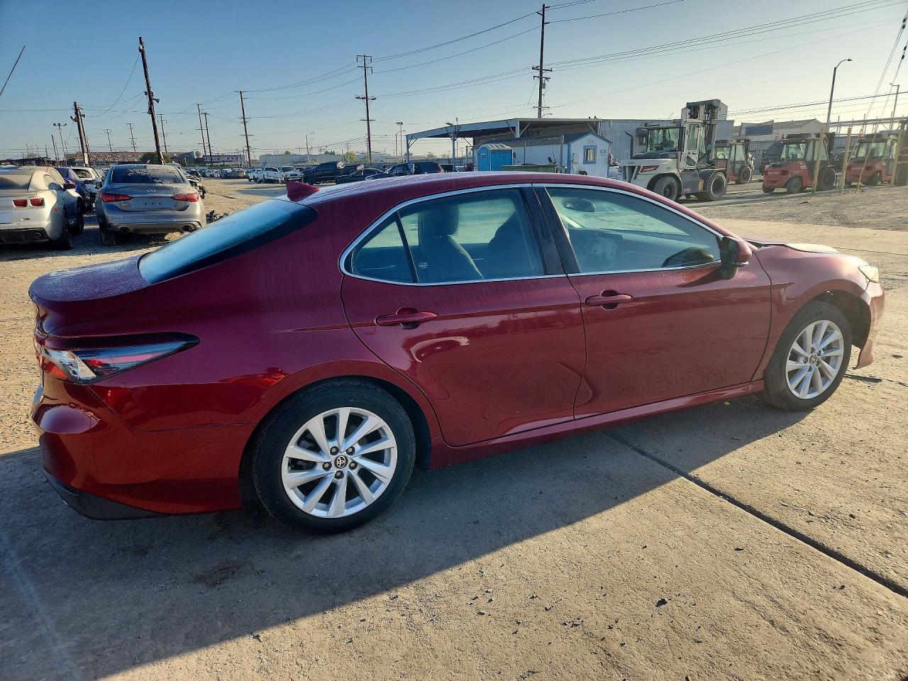 4T1R11AK1NU071021 · 2022 TOYOTA CAMRY · 3/12