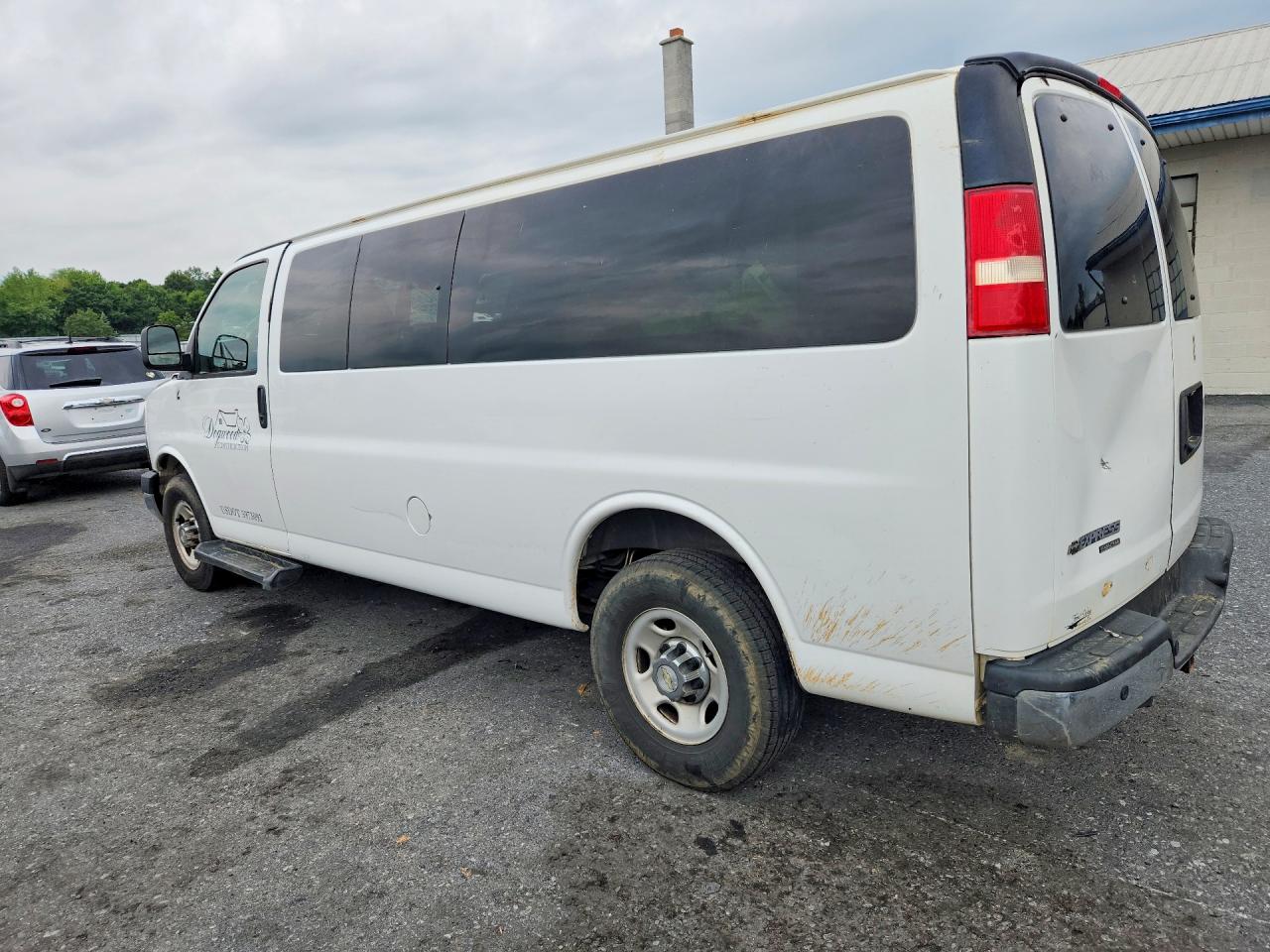 1GAZG1FF3F1236206 · 2015 CHEVROLET EXPRESS · 2/13