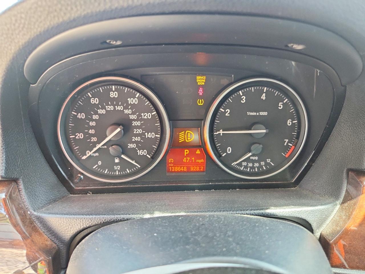 WBAPH5C57BF094158 · 2011 BMW 328 · 9/12