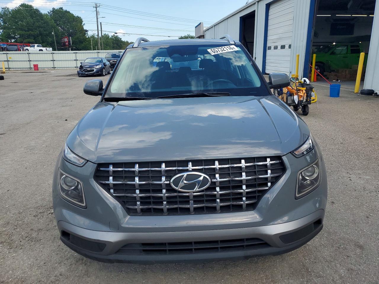 KMHRC8A33PU226313 · 2023 HYUNDAI VENUE · 5/13