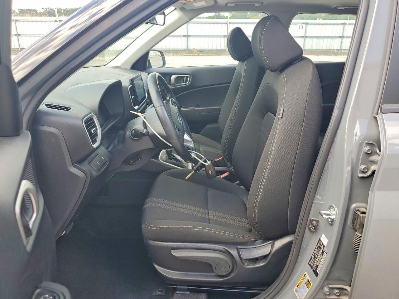 KMHRC8A33PU226313 · 2023 HYUNDAI VENUE · 7/13