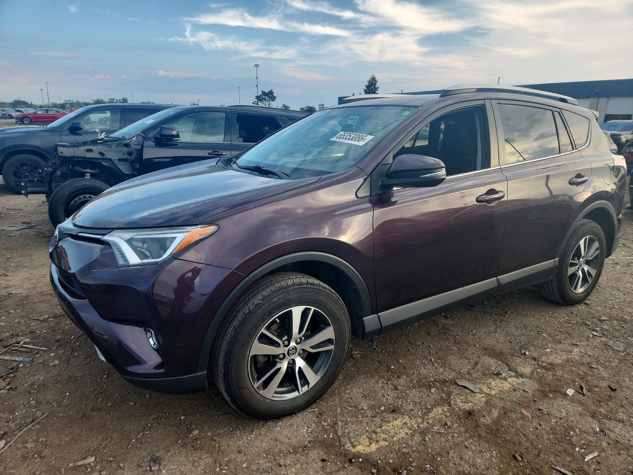 2T3RFREV7GW453892 · 2016 TOYOTA RAV4