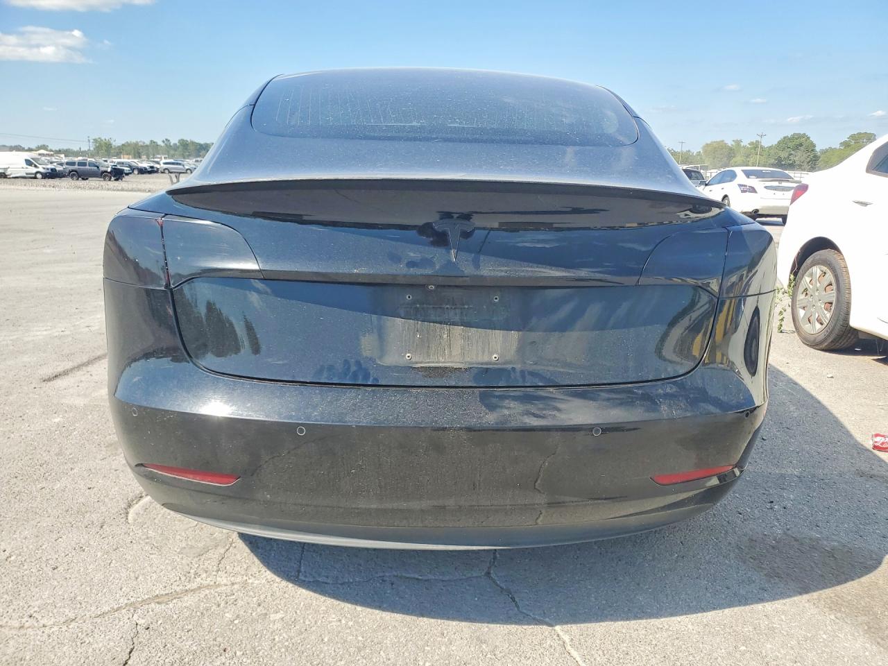 5YJ3E1EB1JF171082 · 2018 TESLA MODEL 3 · 6/12