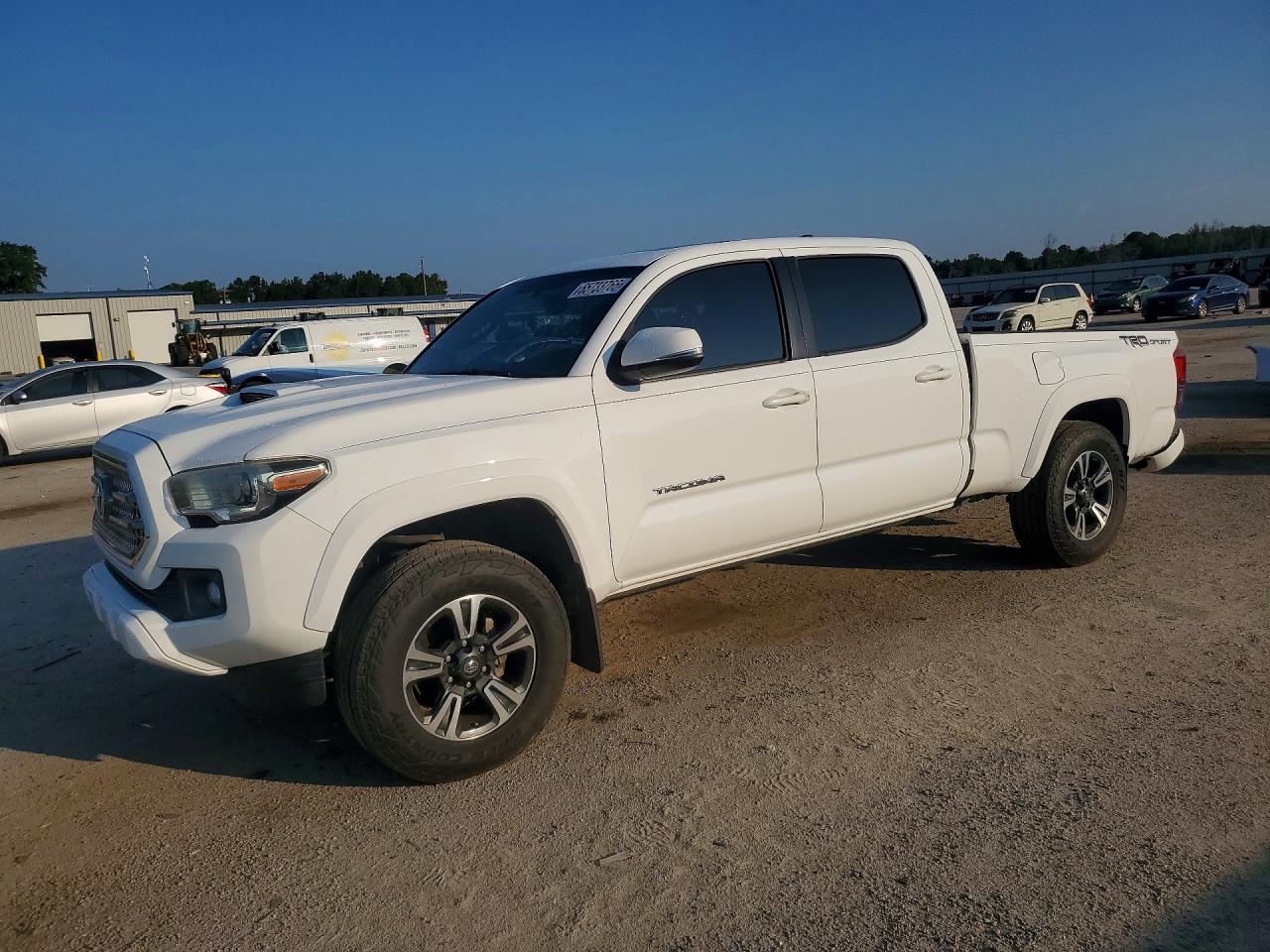 5TFBZ5DN1HX002618 · 2017 TOYOTA TACOMA