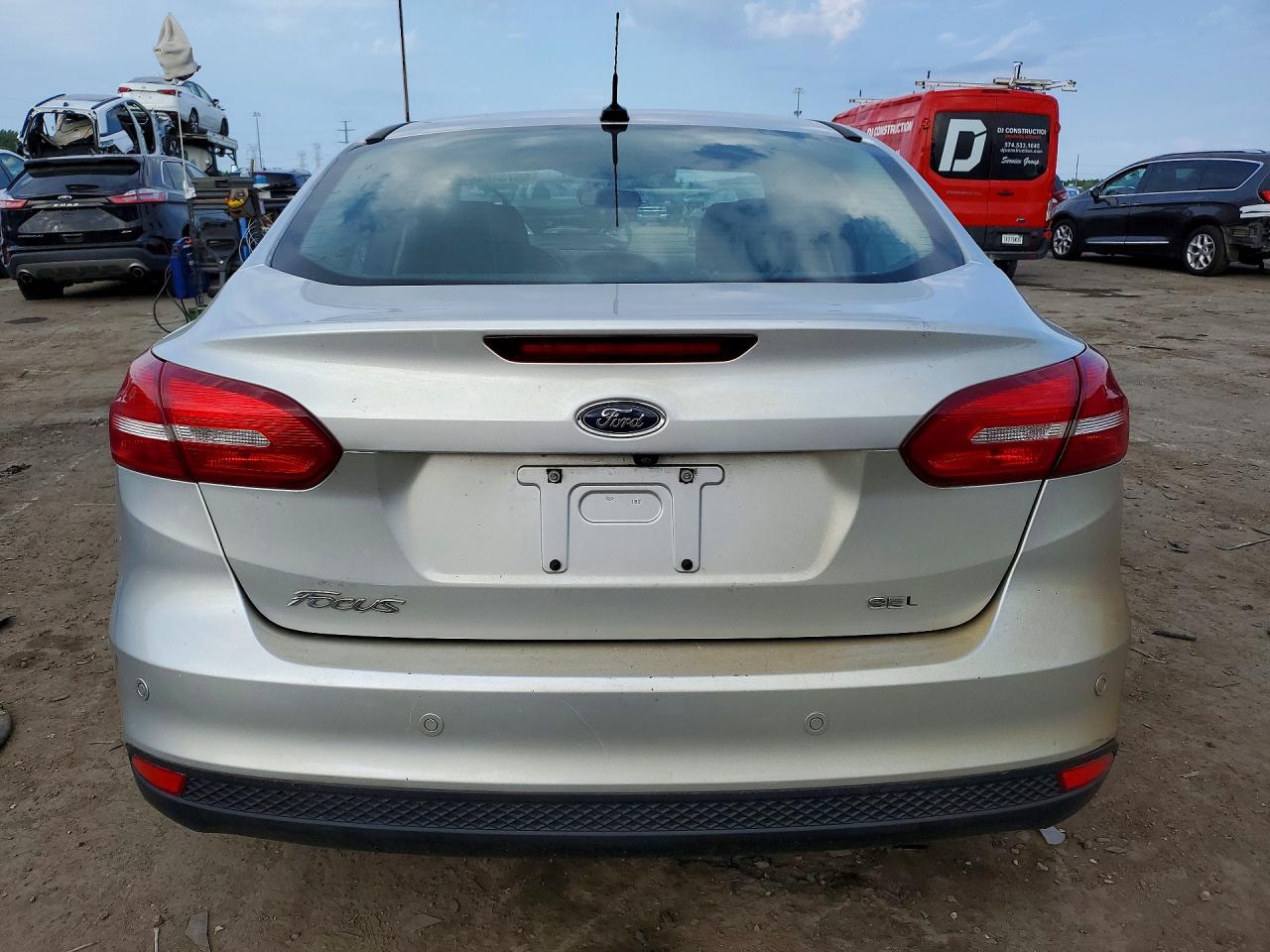 1FADP3H23JL242484 · 2018 FORD FOCUS · 6/12