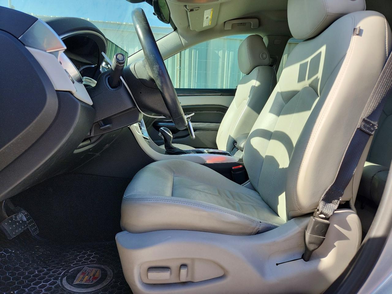 3GYFNAE30FS595335 · 2015 CADILLAC SRX · 7/14