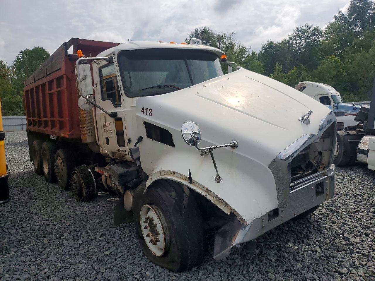 1M2AT04C47M002588 · 2007 MACK 700 · 4/12