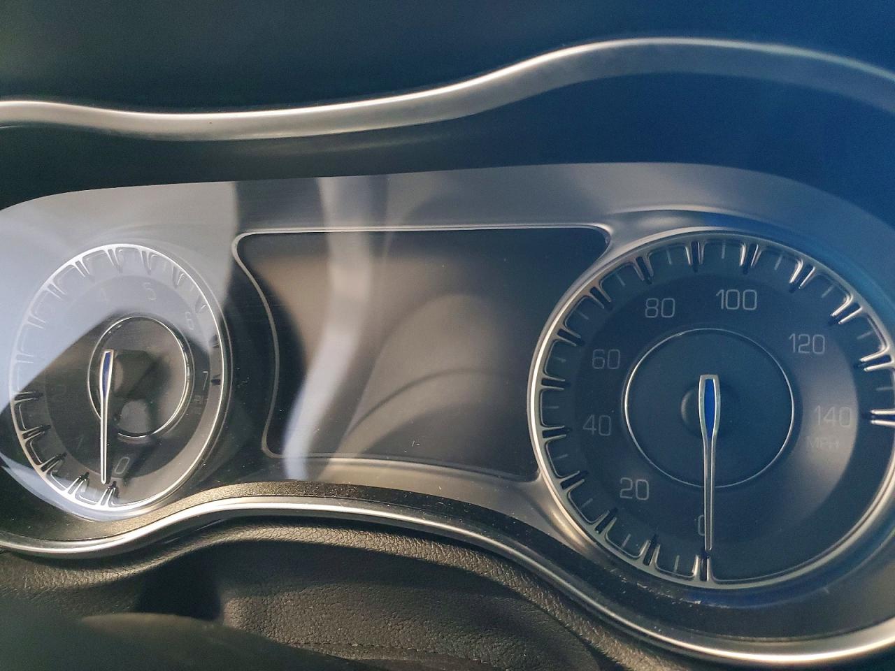 2C3CCAAG2KH727150 · 2019 CHRYSLER 300 · 9/12