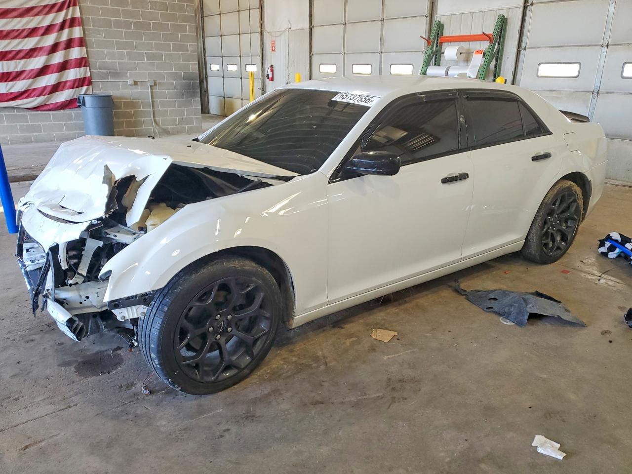 2019 CHRYSLER 300