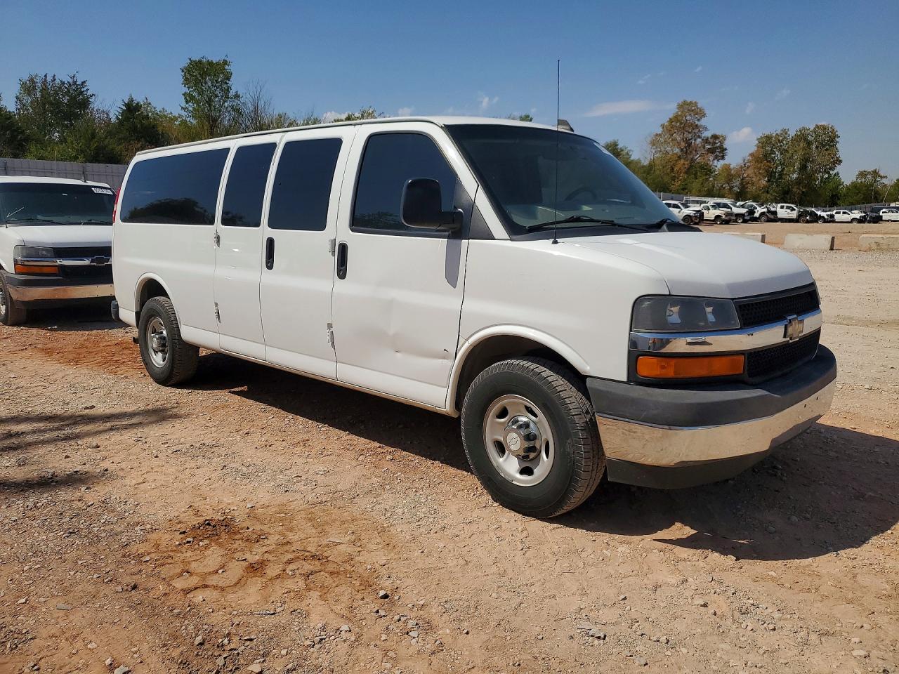 1GAZGPFG8H1131174 · 2017 CHEVROLET EXPRESS G3500 · 4/13