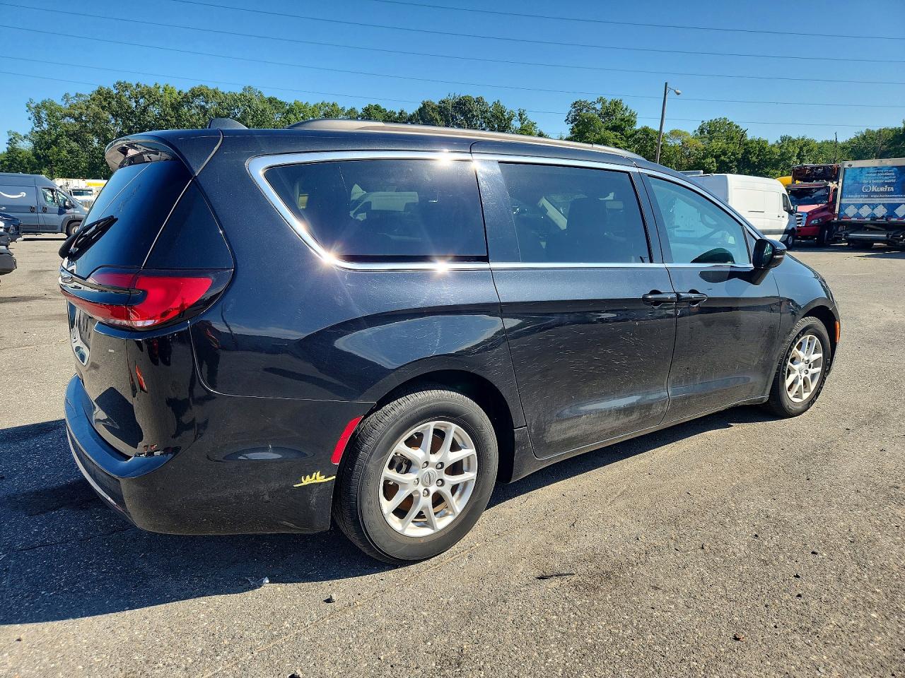 2C4RC1BG1NR218217 · 2022 CHRYSLER PACIFICA · 3/13