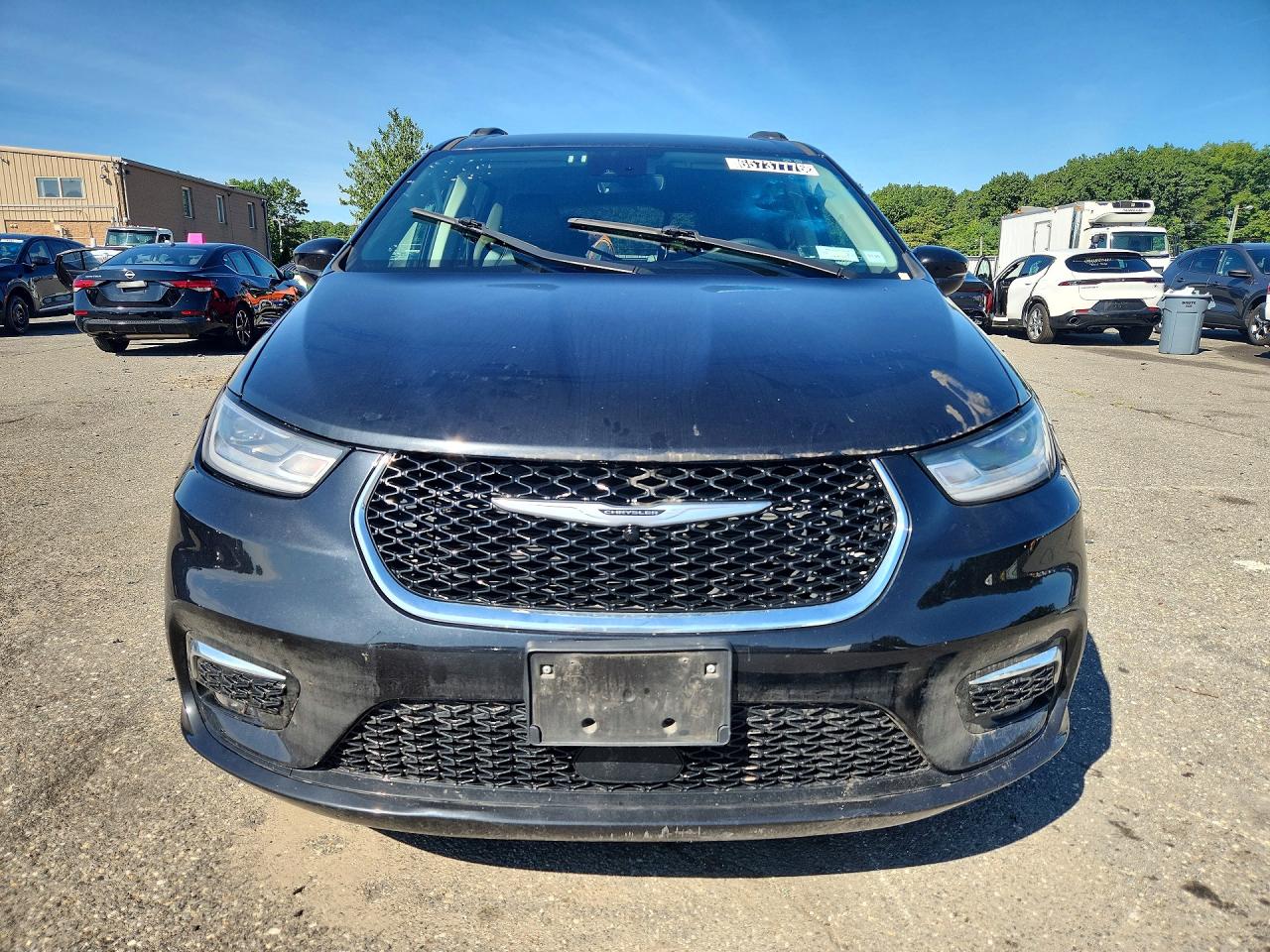 2C4RC1BG1NR218217 · 2022 CHRYSLER PACIFICA · 5/13