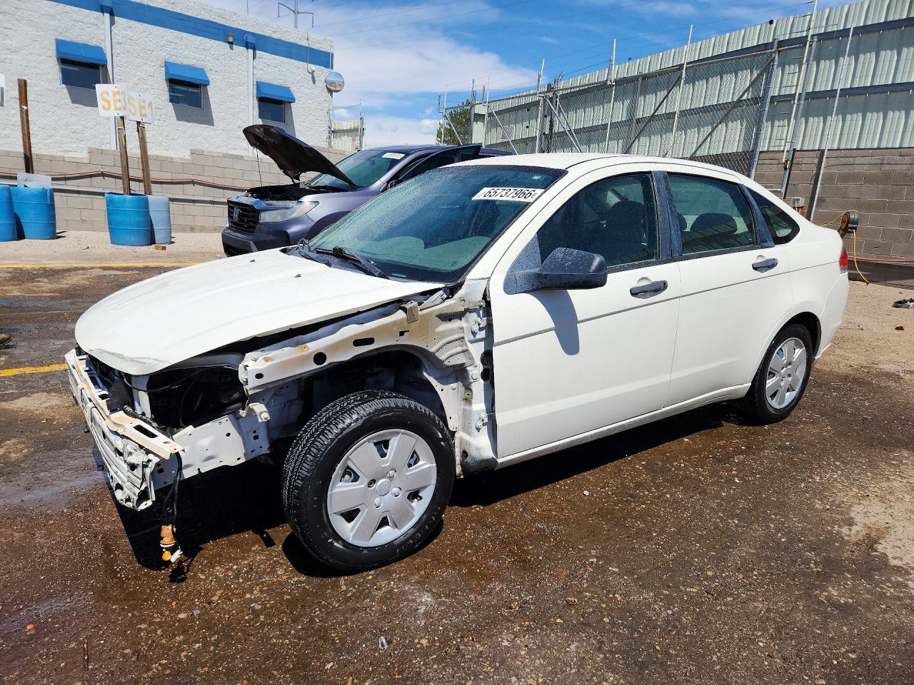 1FAHP3EN4BW106851 · 2011 FORD FOCUS