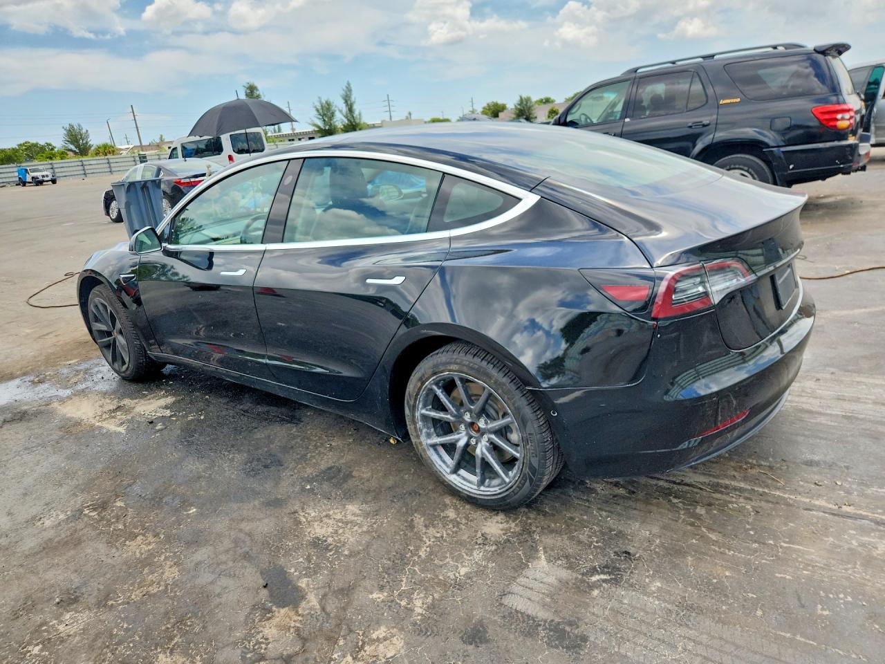 5YJ3E1EA6KF398213 · 2019 TESLA MODEL 3 · 2/12