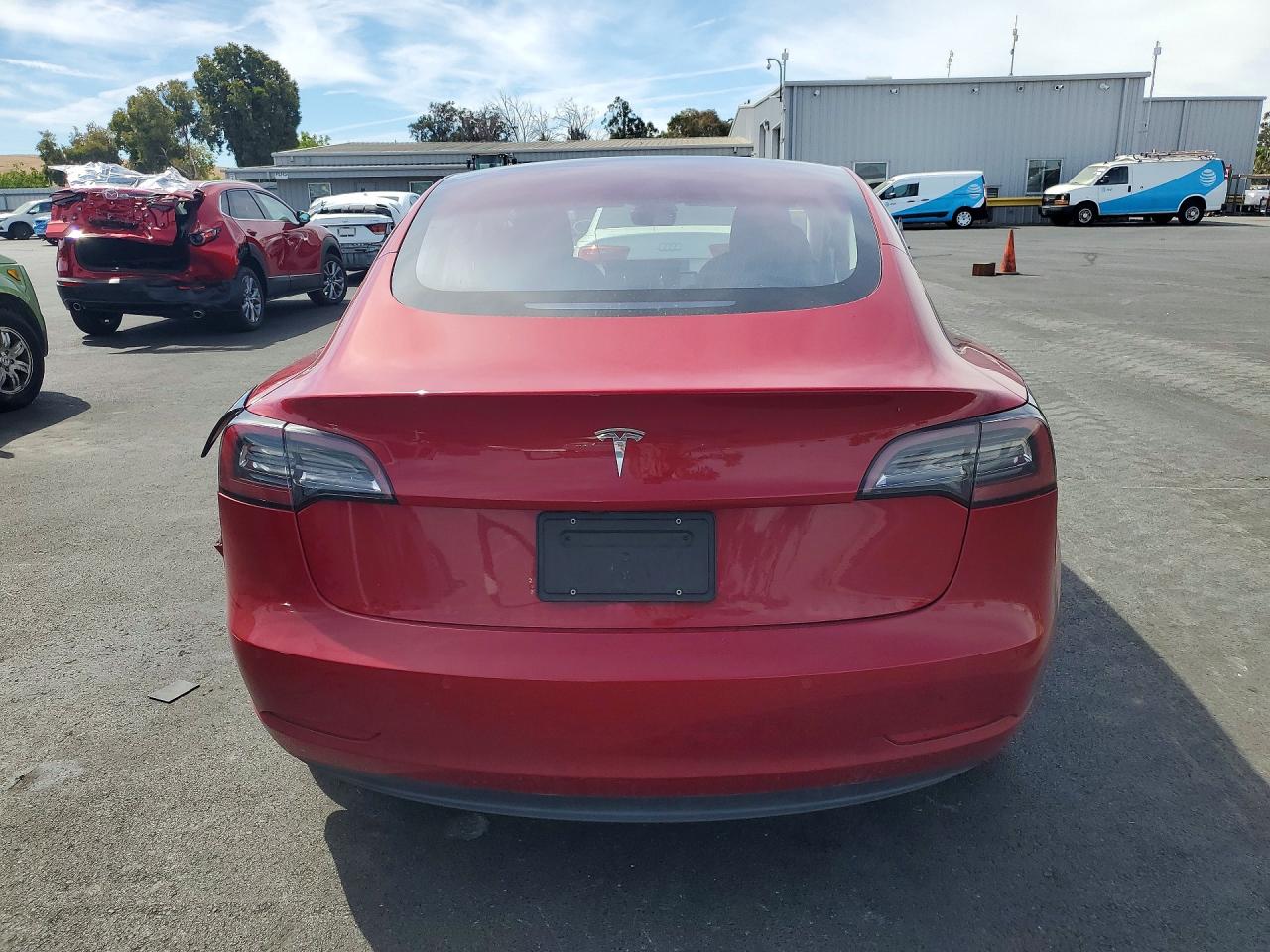 5YJ3E1EA3JF022342 · 2018 TESLA MODEL 3 · 6/12