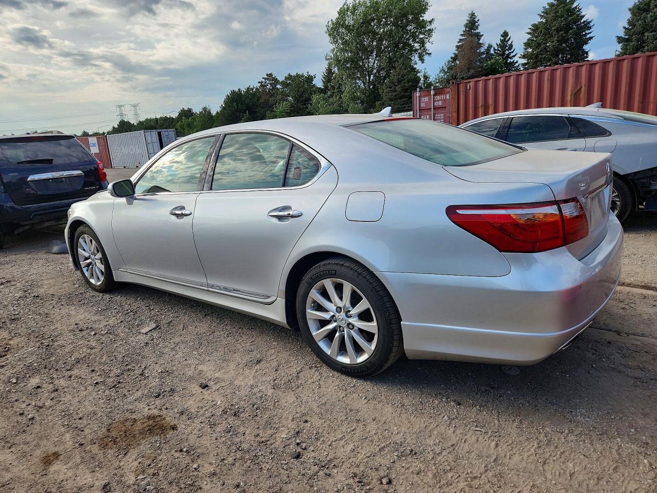 JTHCL5EF5B5009795 · 2011 LEXUS LS · 2/12