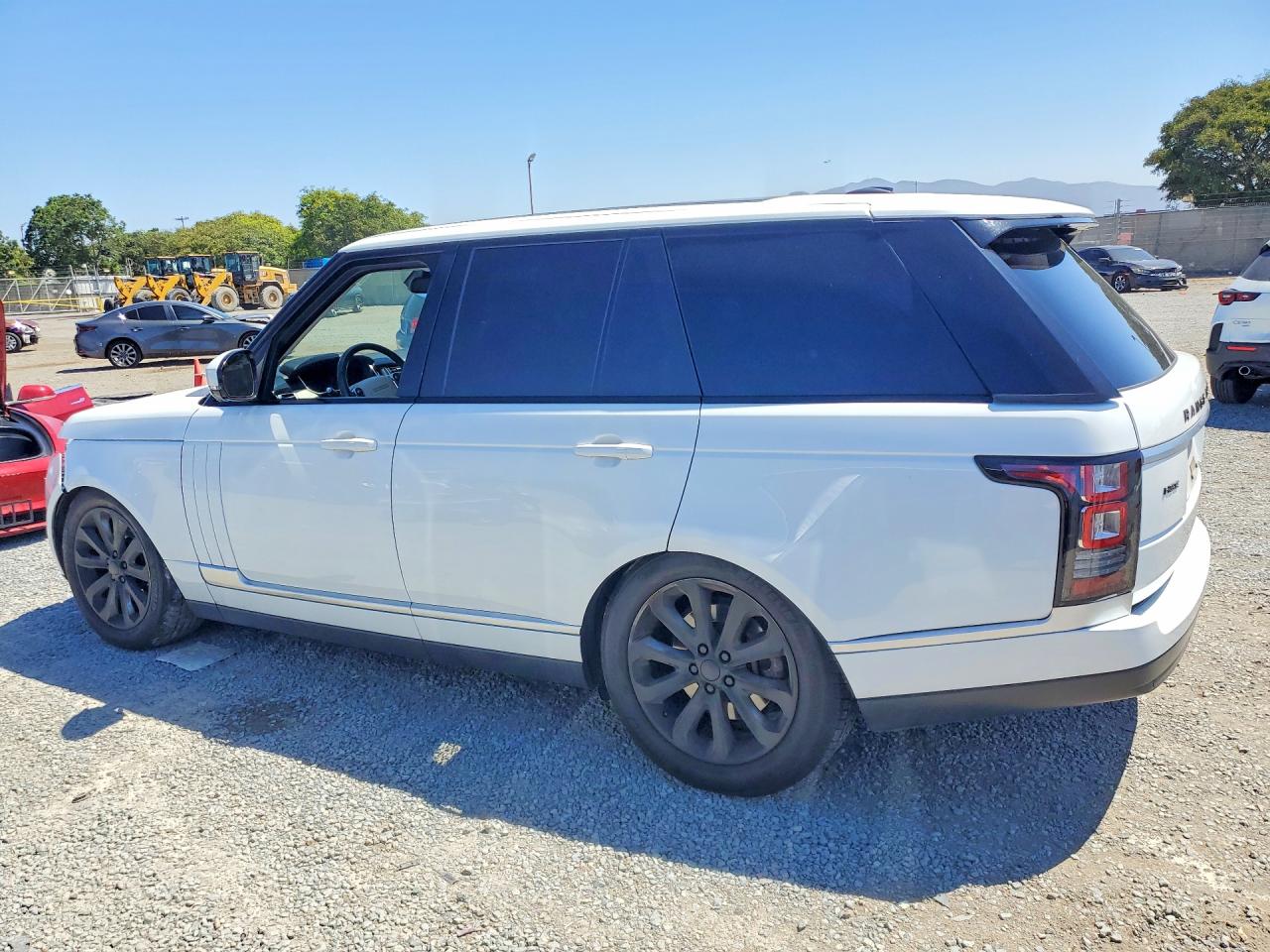 SALGS2WF1EA159541 · 2014 LAND ROVER RANGE ROVER · 2/13