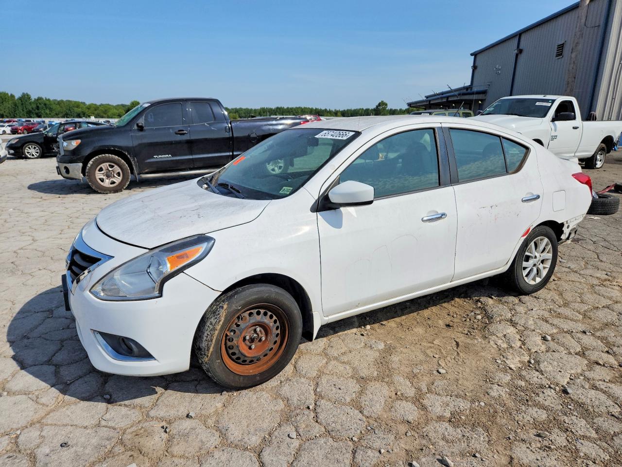 3N1CN7AP8KL870235 · 2019 NISSAN VERSA