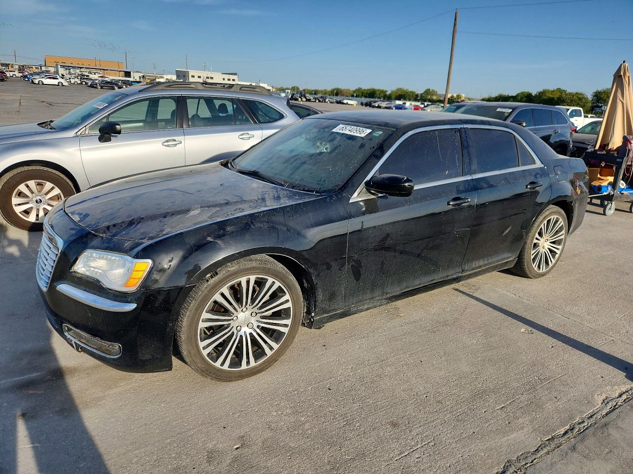 2C3CCABGXDH658645 · 2013 CHRYSLER 300