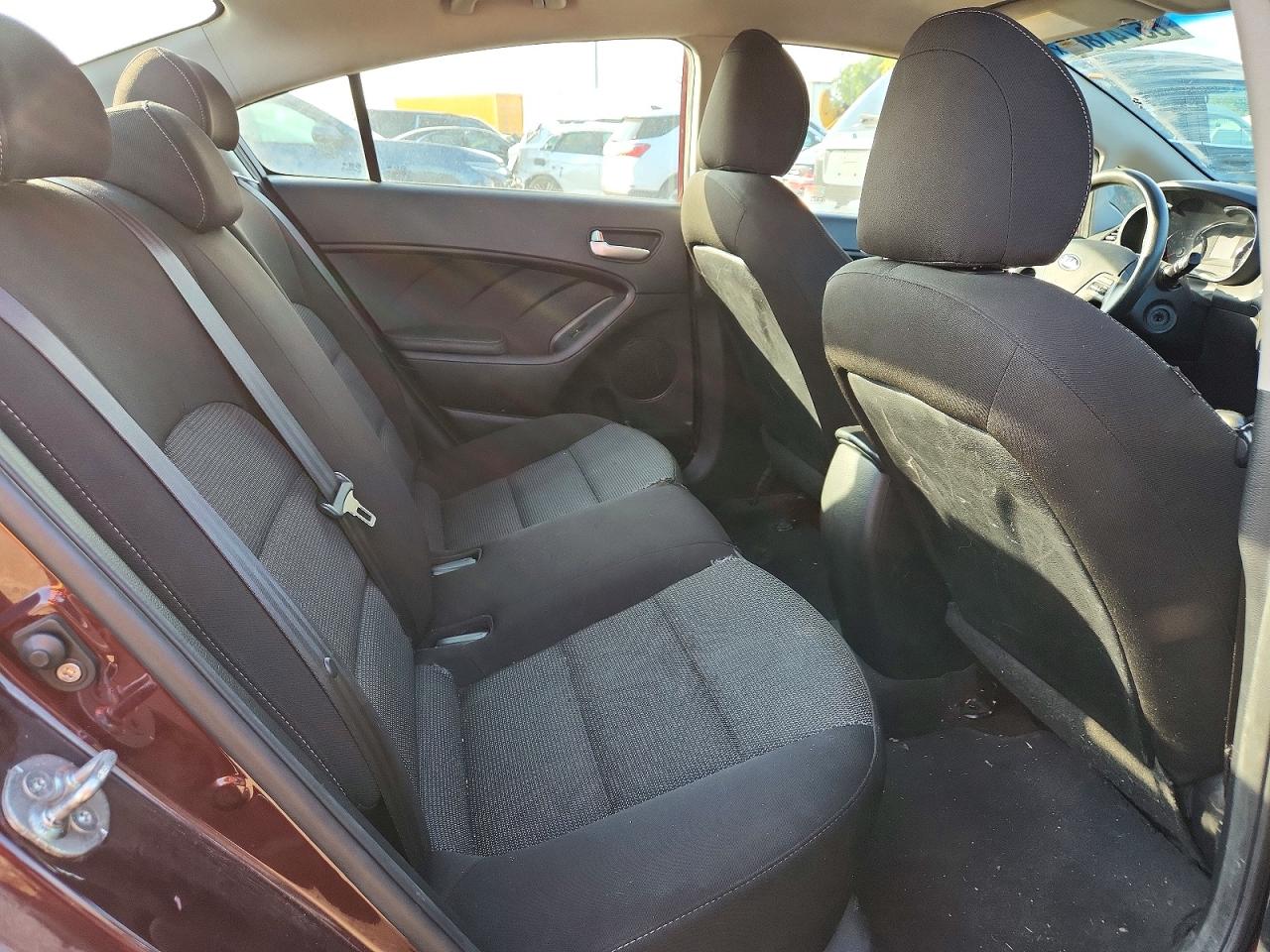 3KPFK4A78JE199475 · 2018 KIA FORTE · 10/12