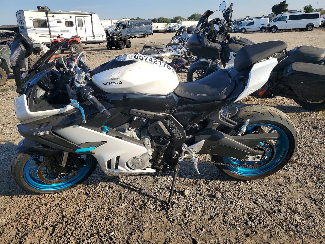 LCEPEVLPXS6001291 · 2025 CF MOTO 675SS · 3/9