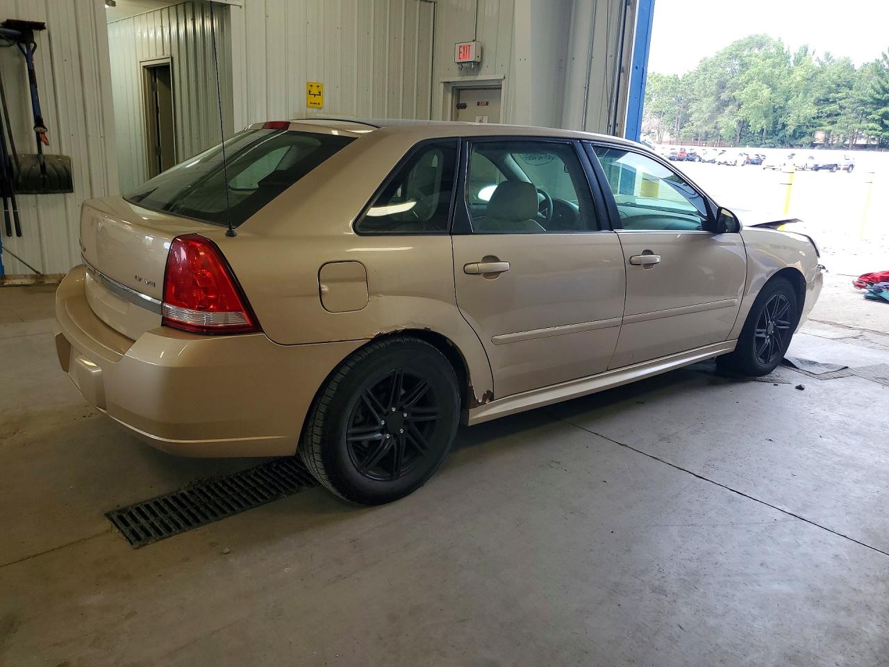 1G1ZU64894F147122 · 2004 CHEVROLET MALIBU · 3/13