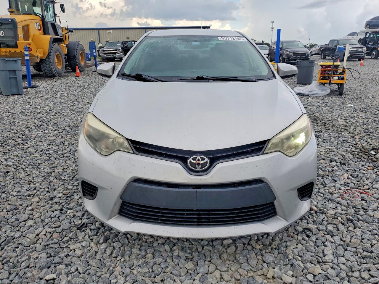 2T1BURHE6FC353861 · 2015 TOYOTA COROLLA · 5/12