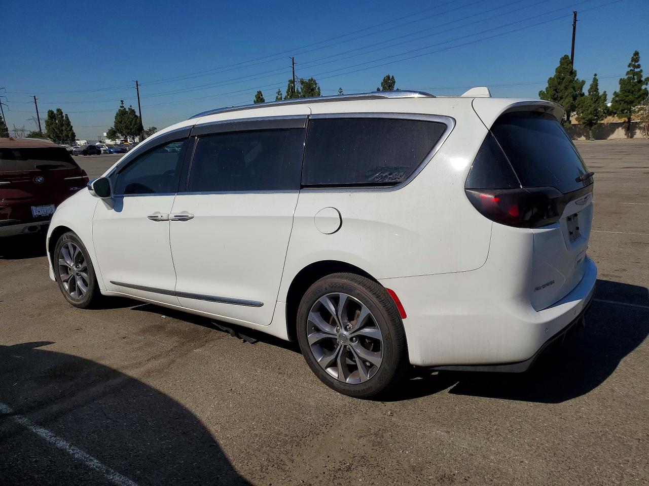 2C4RC1GG7JR334203 · 2018 CHRYSLER PACIFICA · 2/14