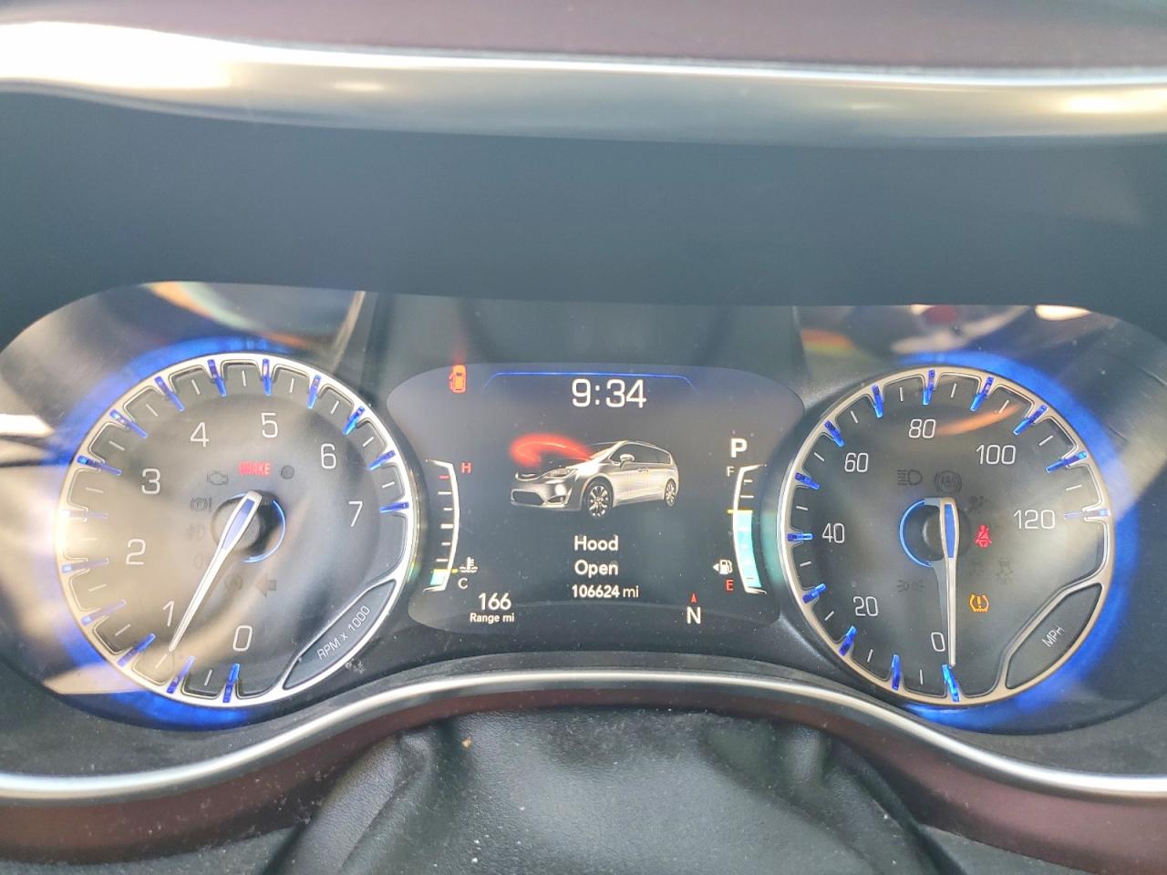 2C4RC1GG7JR334203 · 2018 CHRYSLER PACIFICA · 9/14