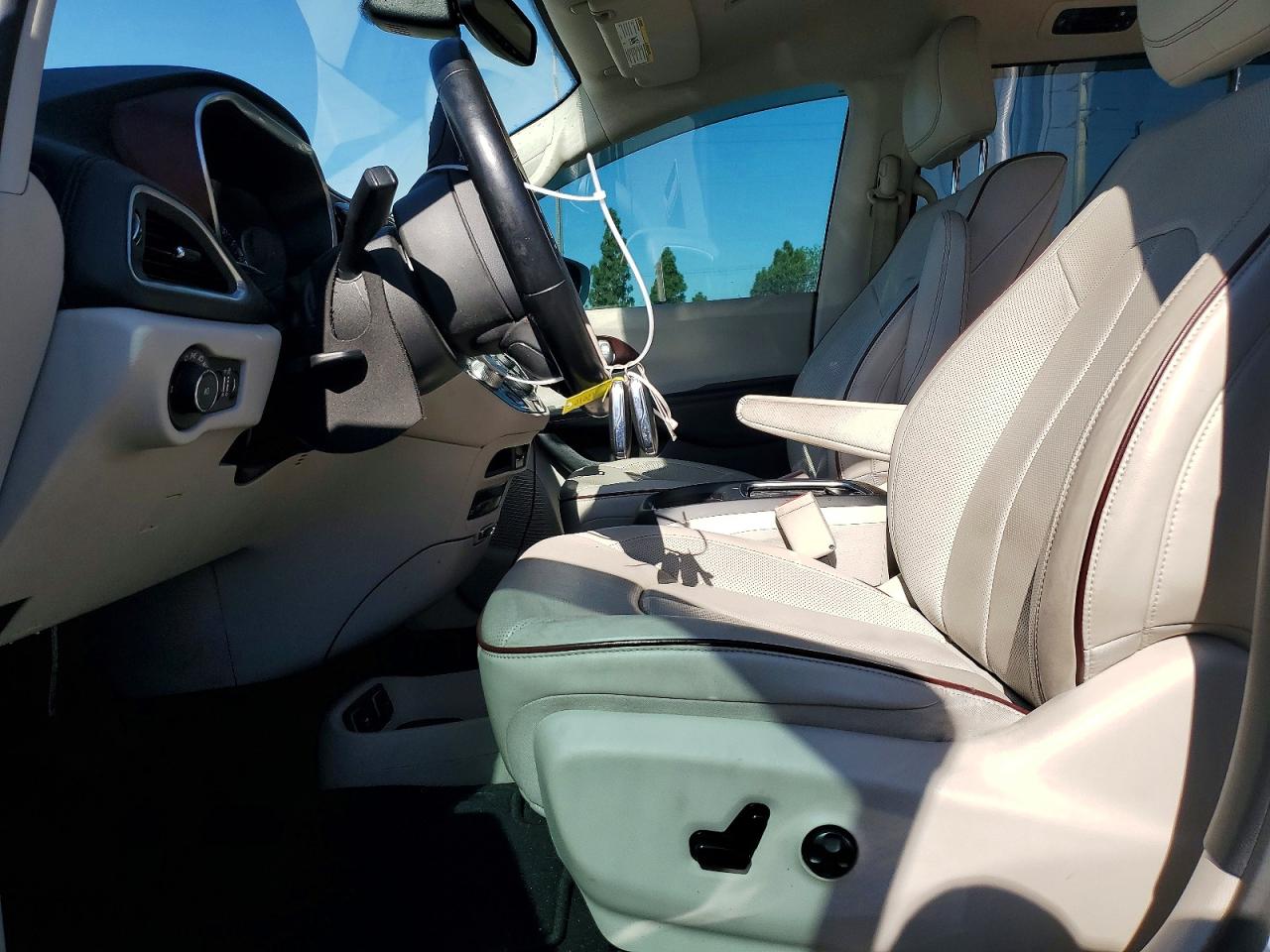 2C4RC1GG7JR334203 · 2018 CHRYSLER PACIFICA · 7/14