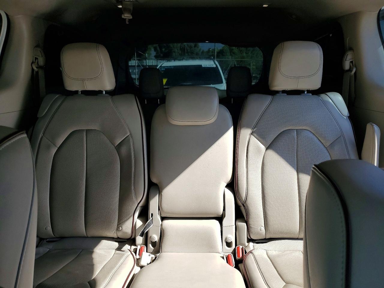 2C4RC1GG7JR334203 · 2018 CHRYSLER PACIFICA · 10/14