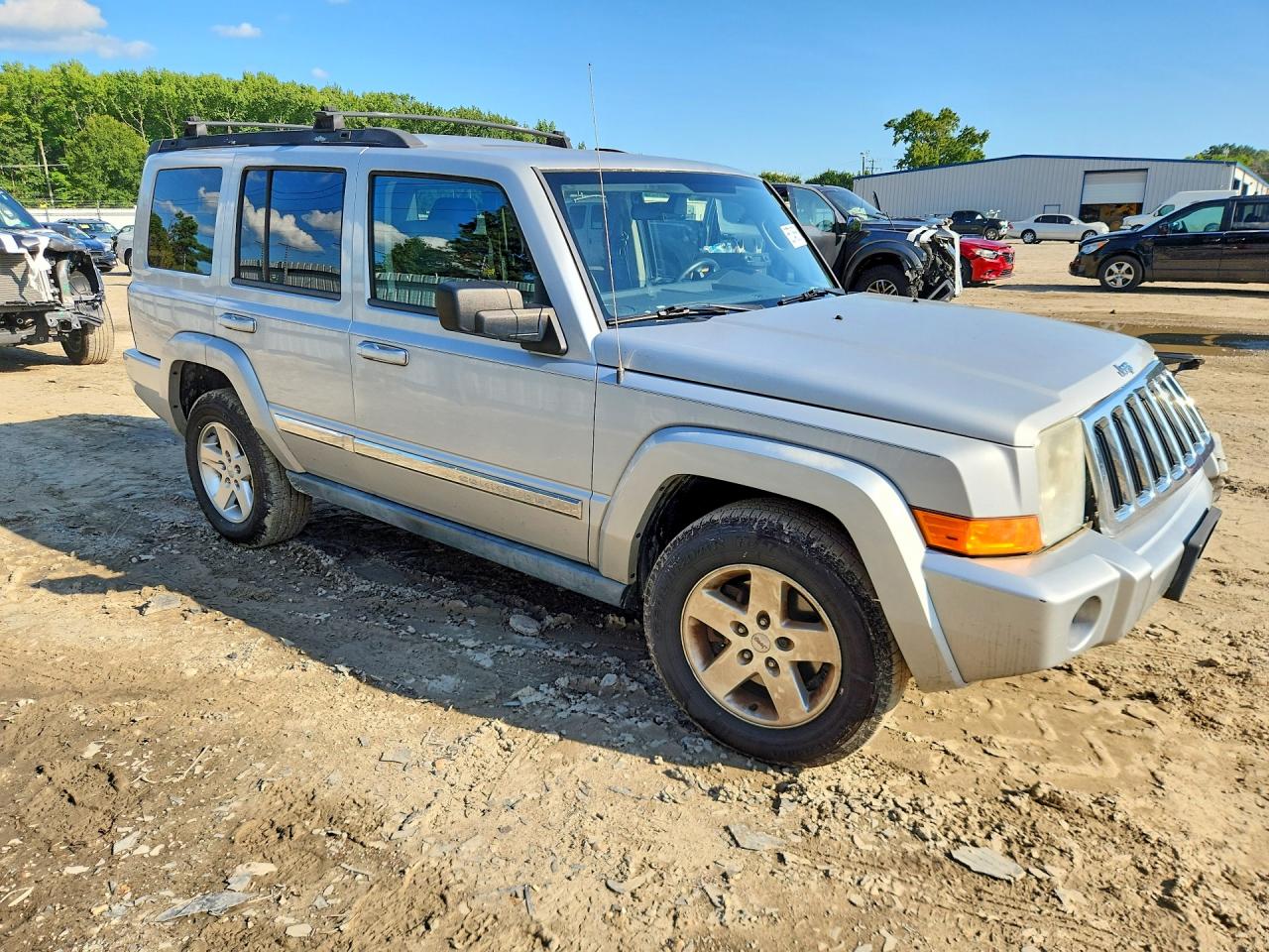 1J8HG48K87C685832 · 2007 JEEP COMMANDER · 4/13
