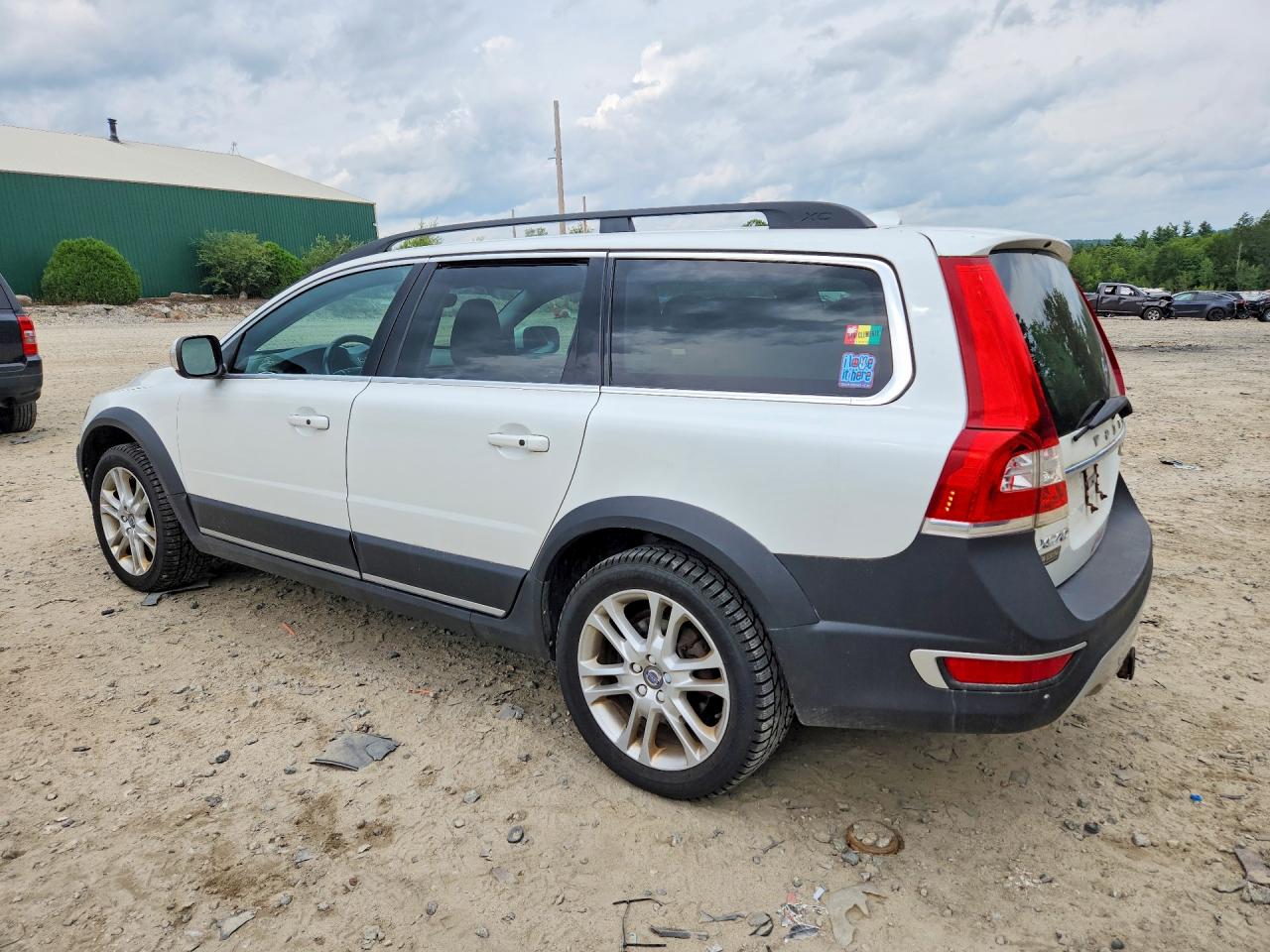 YV4612NK5G1264152 · 2016 VOLVO XC70 · 2/14