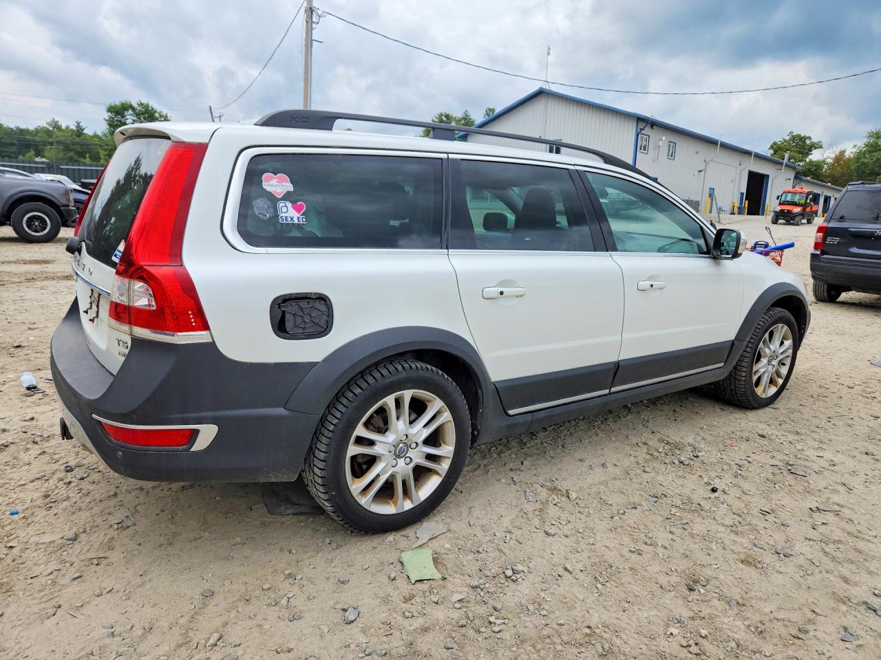 YV4612NK5G1264152 · 2016 VOLVO XC70 · 3/14