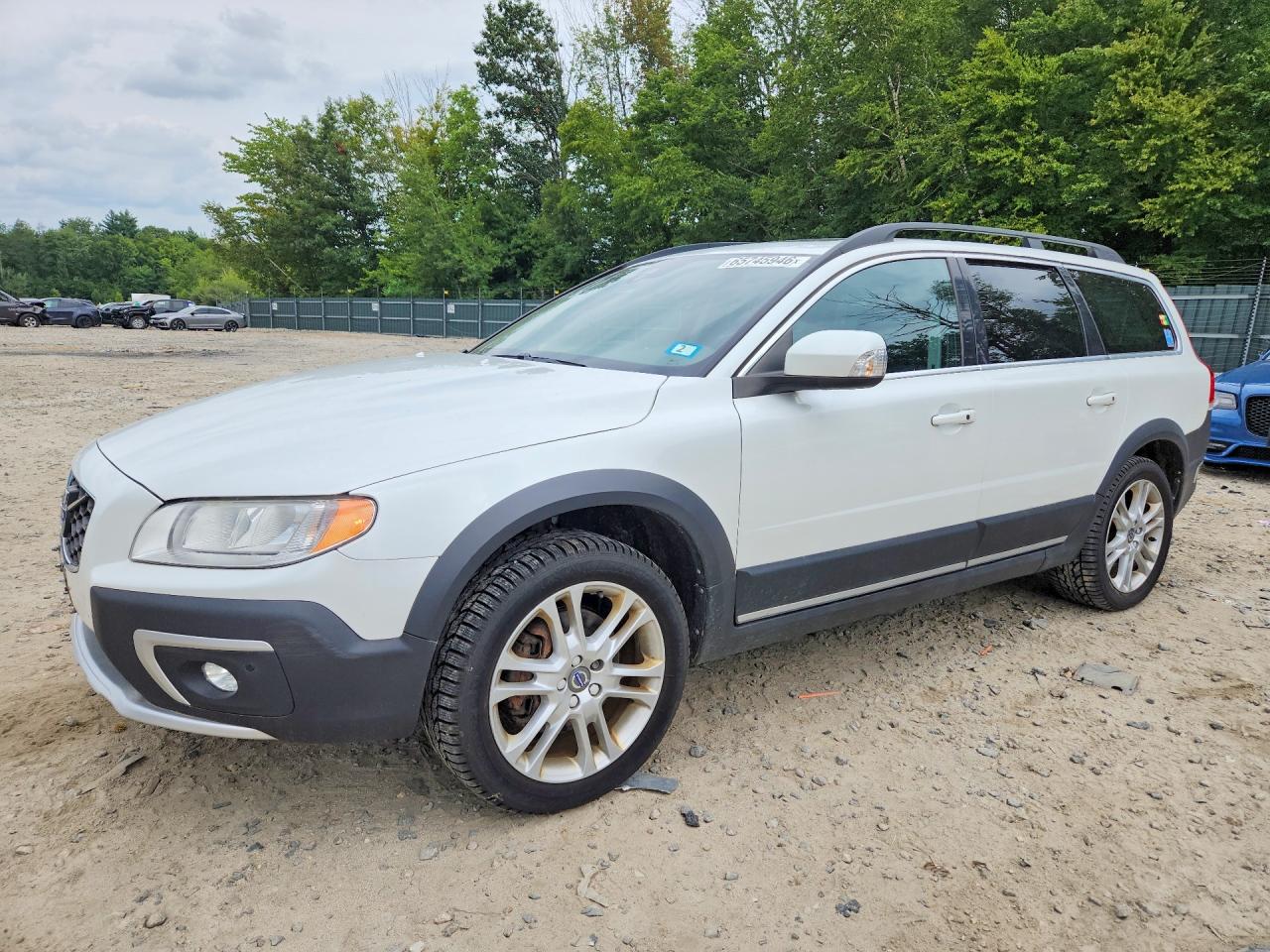 2016 VOLVO XC70