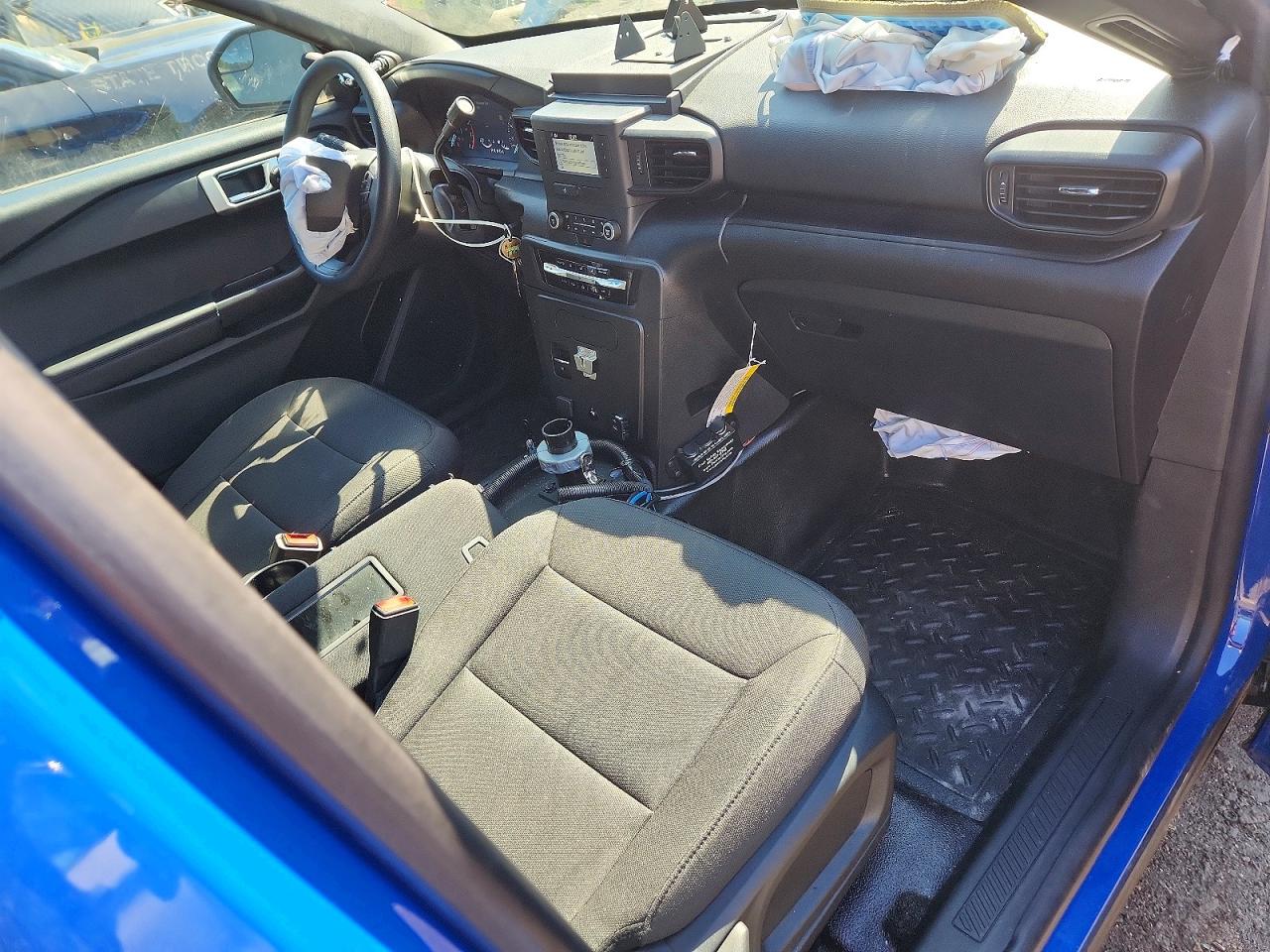 1FM5K8AWXNNA03334 · 2022 FORD EXPLORER · 8/13