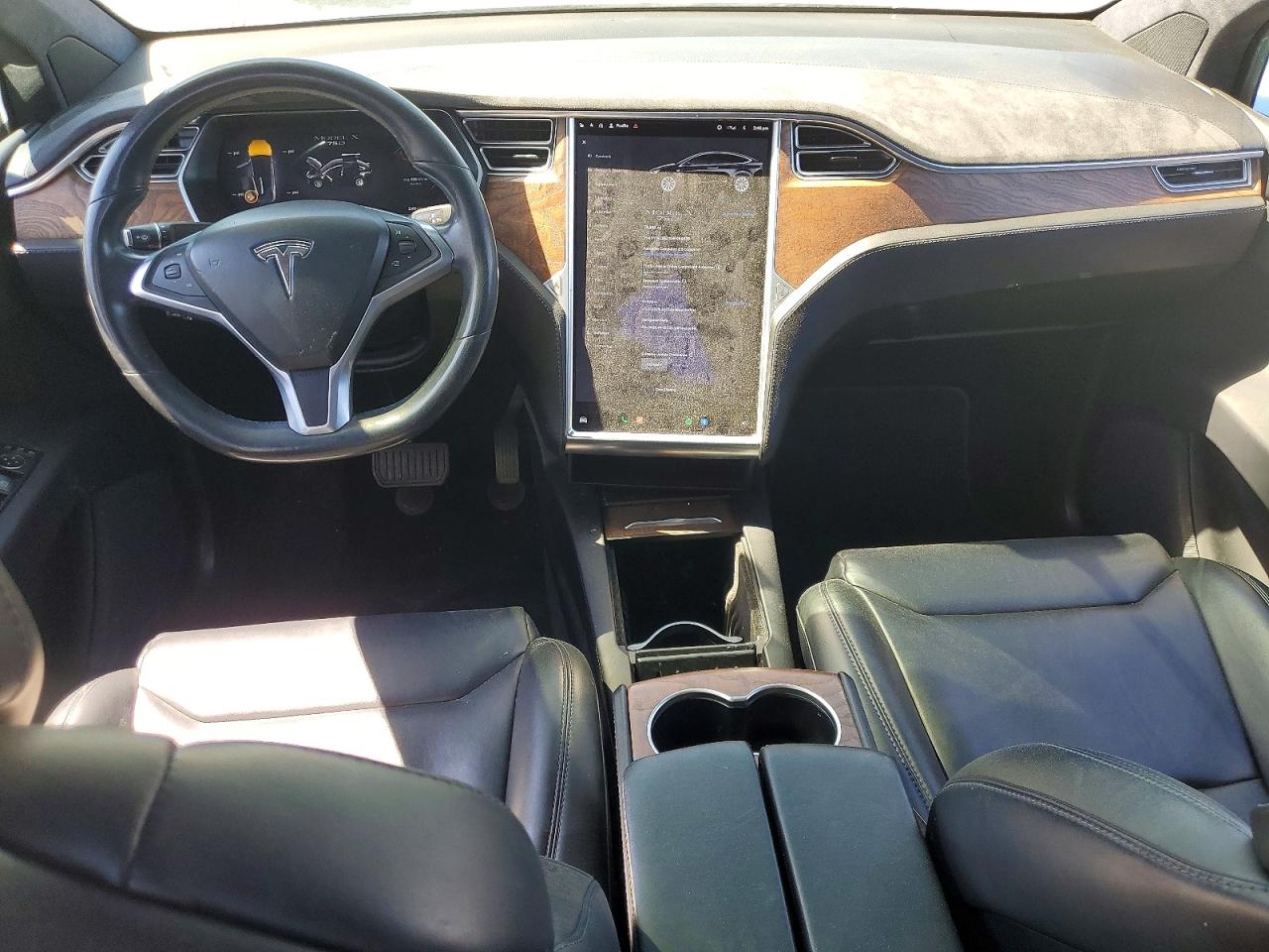 5YJXCBE2XHF066838 · 2017 TESLA MODEL X · 8/12