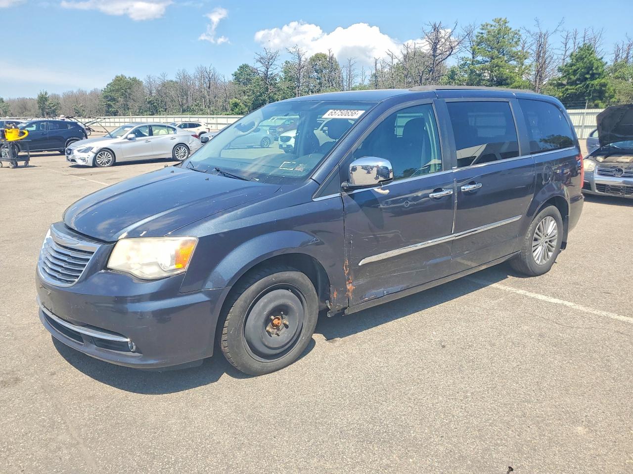 2C4RC1CG0ER304424 · 2014 CHRYSLER TOWN & COUNTRY