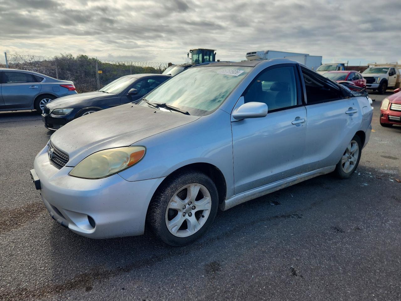 2T1KR32E35C331709 · 2005 TOYOTA MATRIX